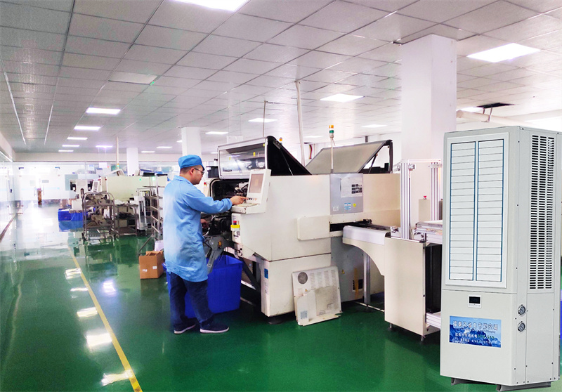 热熔胶车间降温散热方法…